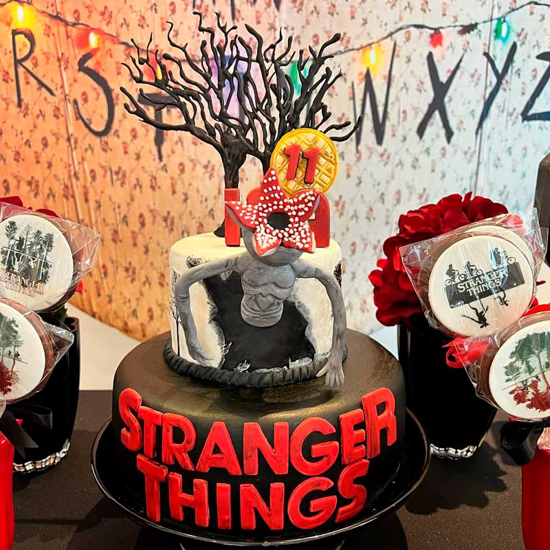 Bolo Stranger Things - Uma Doçura Misteriosa